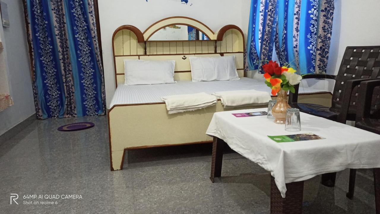 Hostel Buddha Khajurāho Zimmer foto